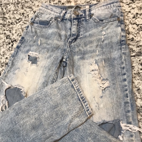 Boys size 10 distressed Buckle Conner/Tapered legs - Picture 2 of 5